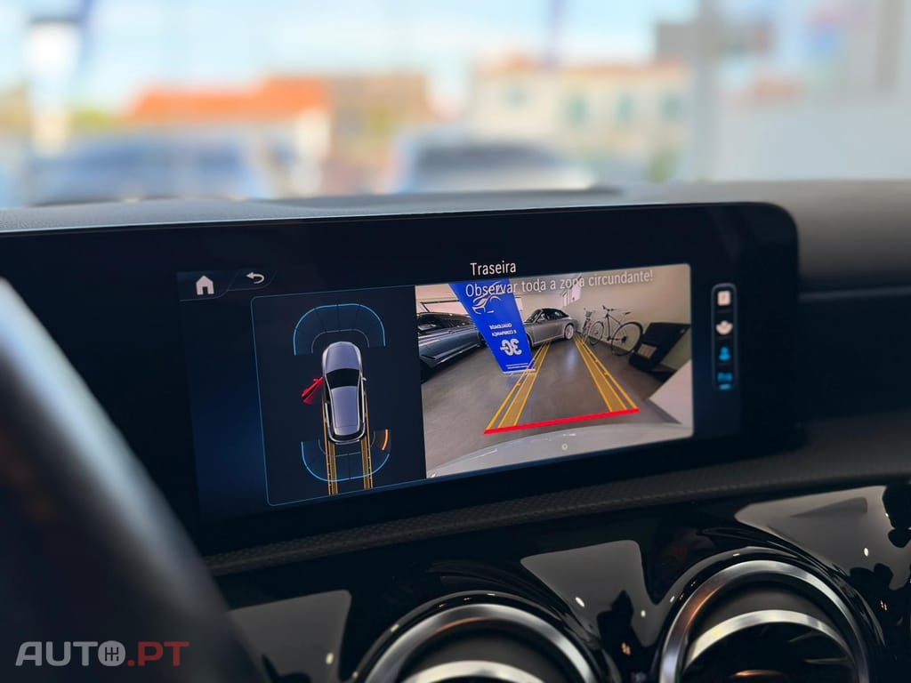 Mercedes-Benz A 250 e AMG Line