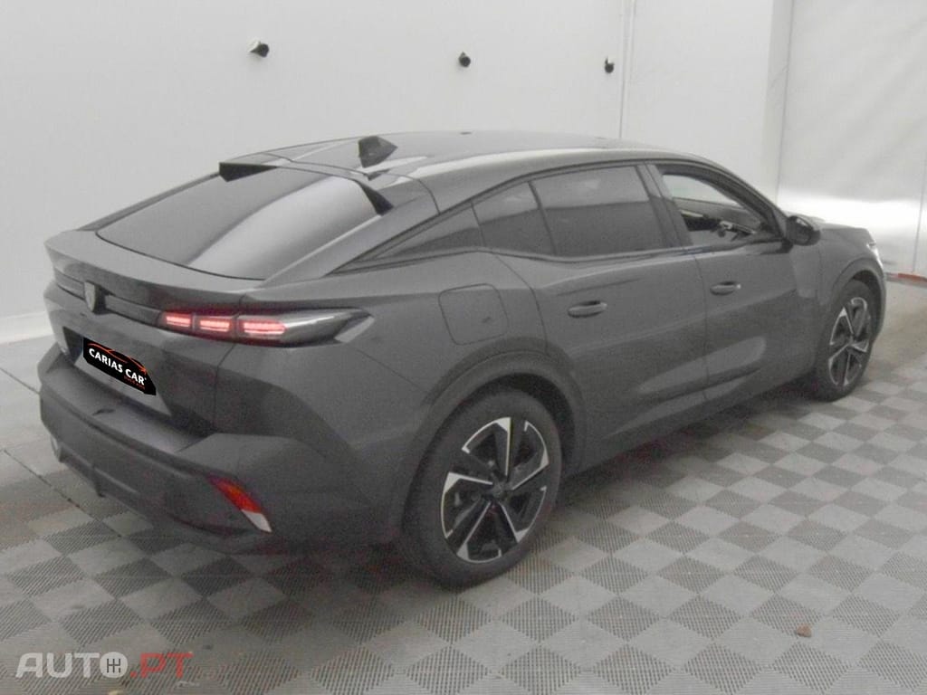 Peugeot 408 1.2 PureTech Allure EAT8