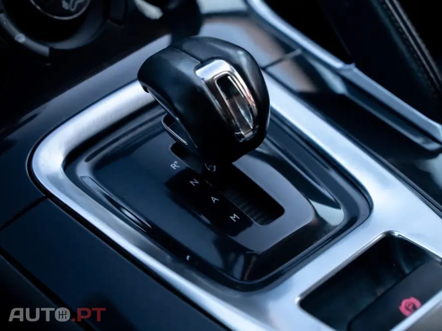 Peugeot 3008 2.0 HDi Hybrid4