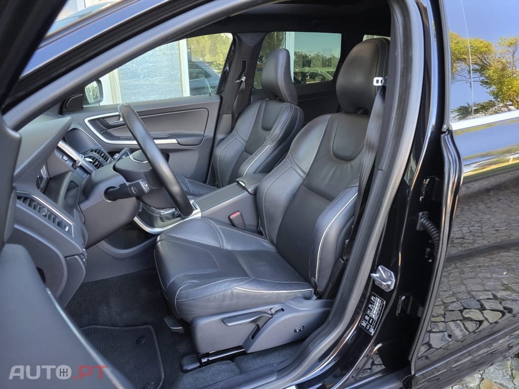 Volvo XC60 2.0 D4 R-Design