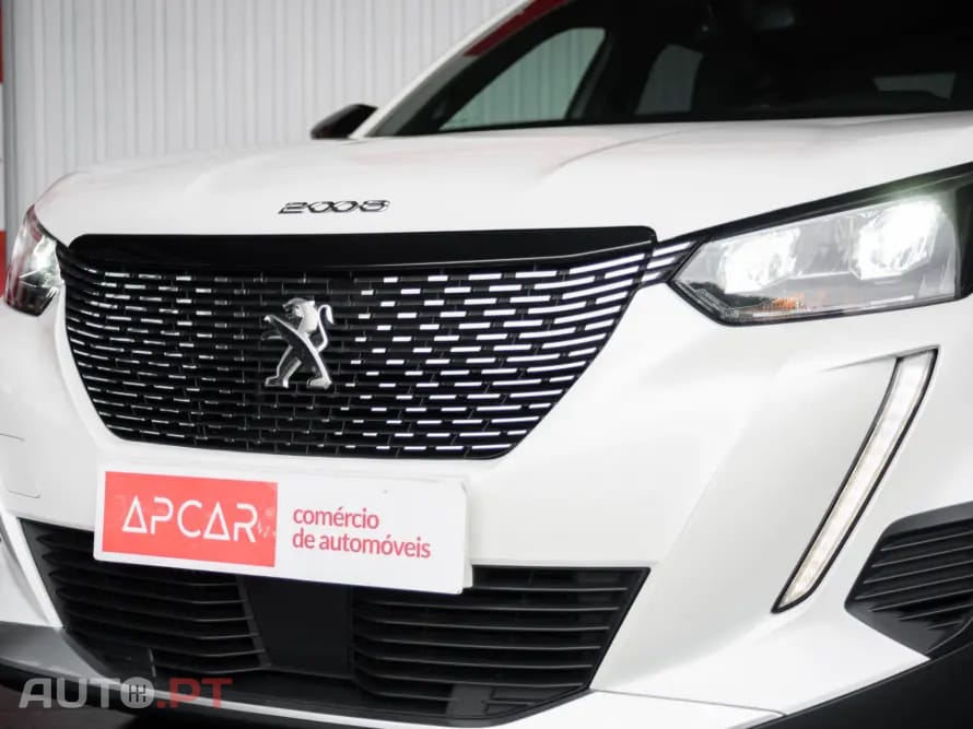 Peugeot 2008 PureTech 130 EAT8 Allure