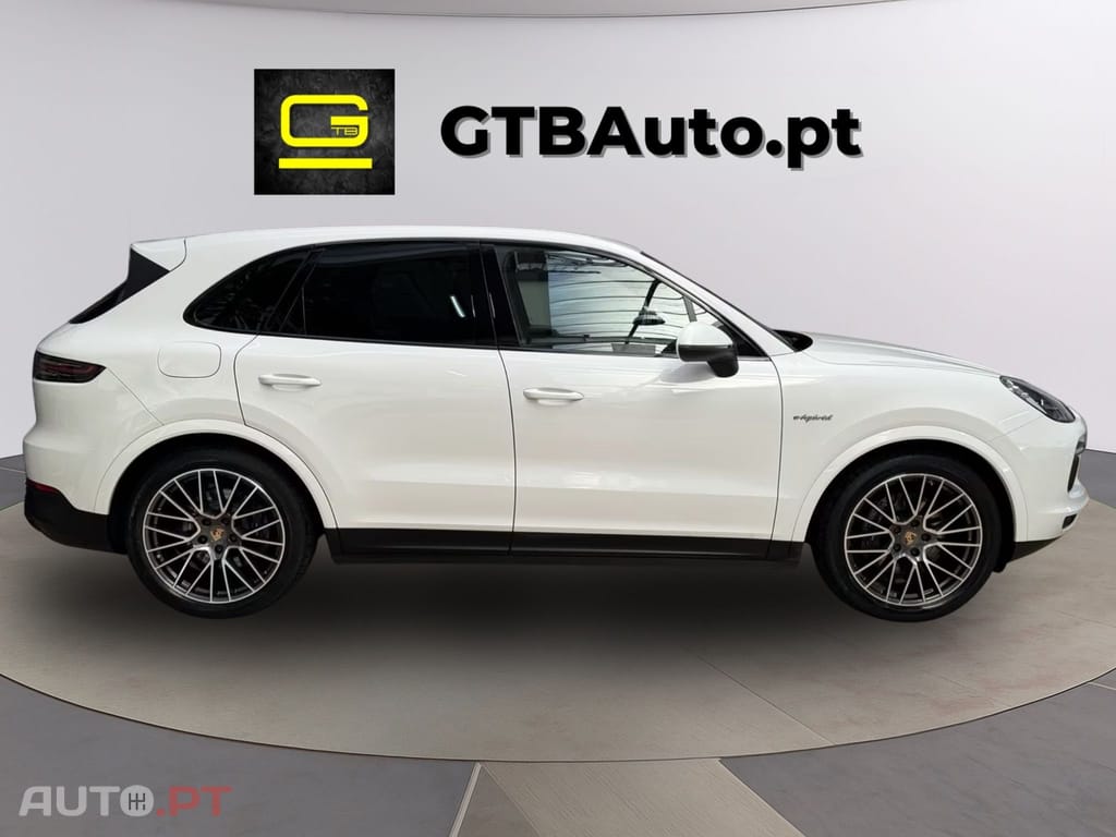 Porsche Cayenne S E-Hybrid V6 I.V.A DEDUTIVEL 