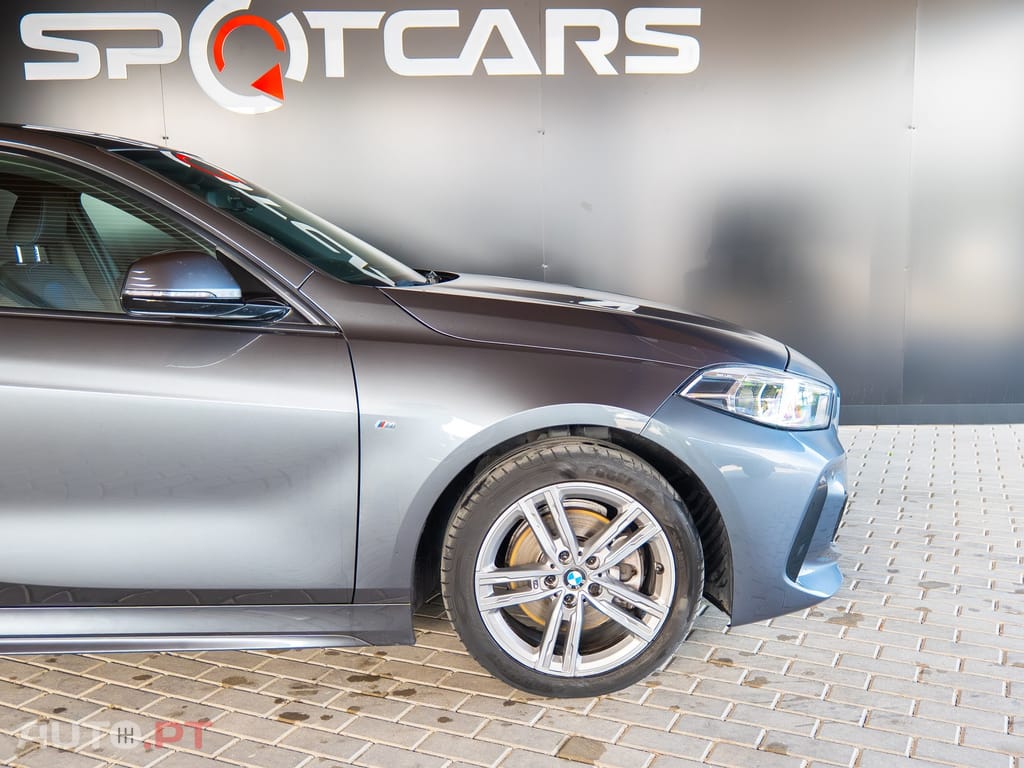 BMW 116 d Pack Desportivo M