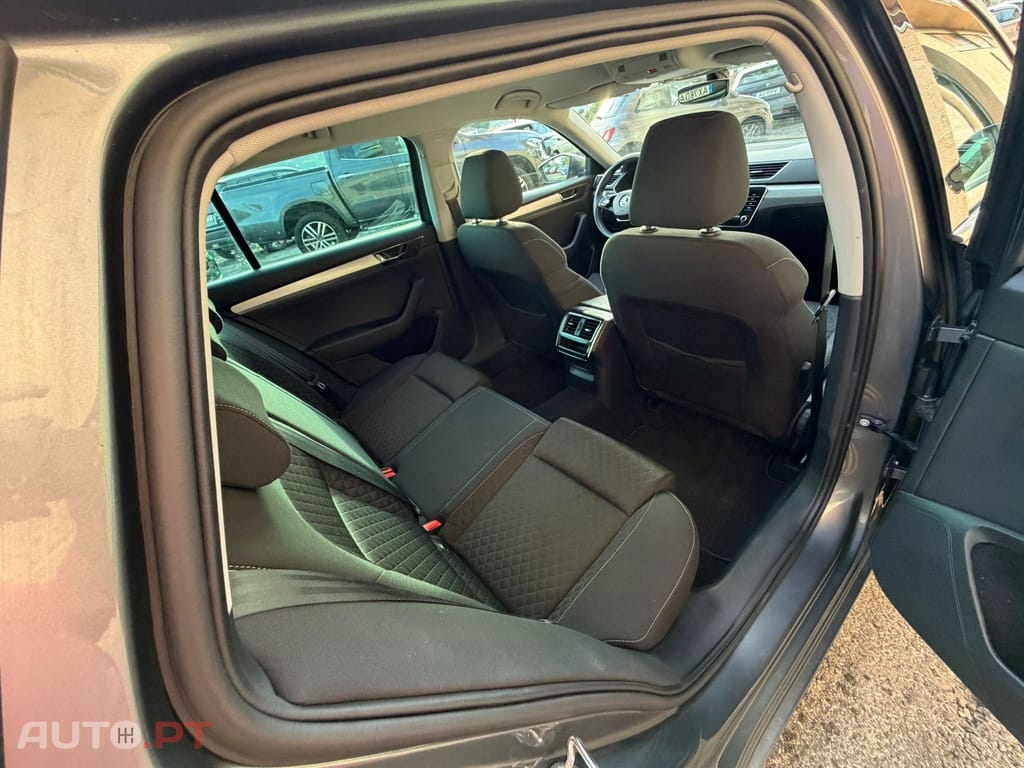 Skoda Superb Break 2.0 TDI Business Line DSG