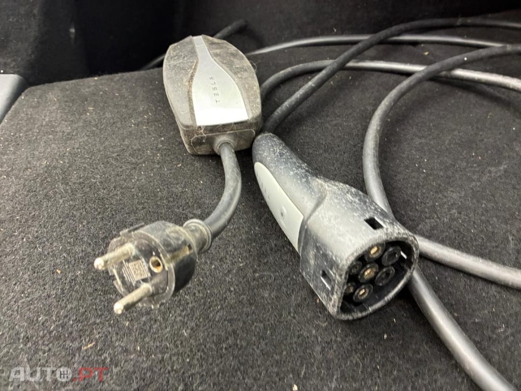 Tesla Model Y Performance Dual Motor AWD