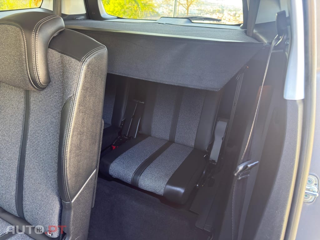 Peugeot 5008 1.5 BlueHDi Allure Pack EAT8