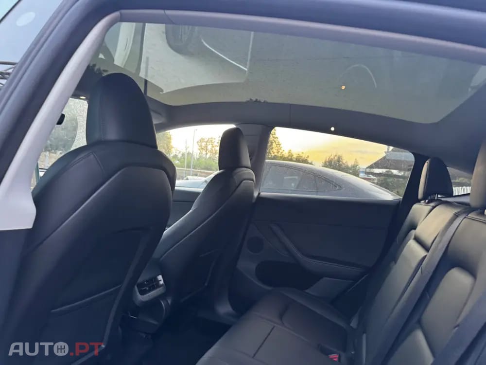 Tesla Model Y Long Range Dual Motor AWD