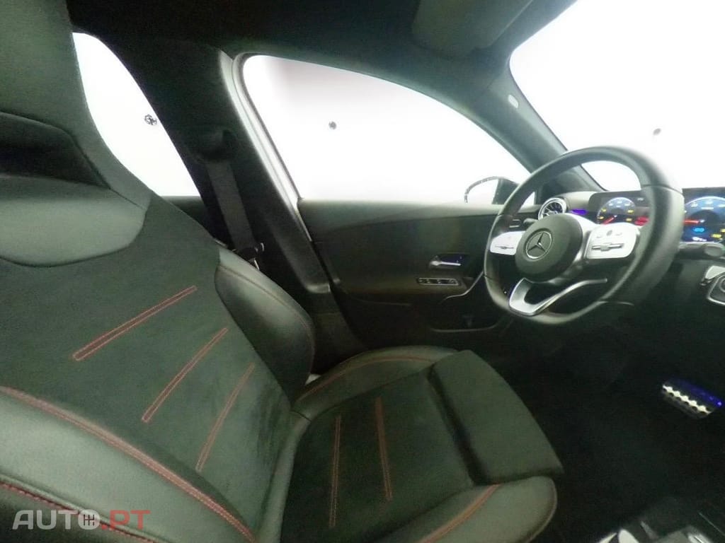Mercedes-Benz A 250 e AMG Line