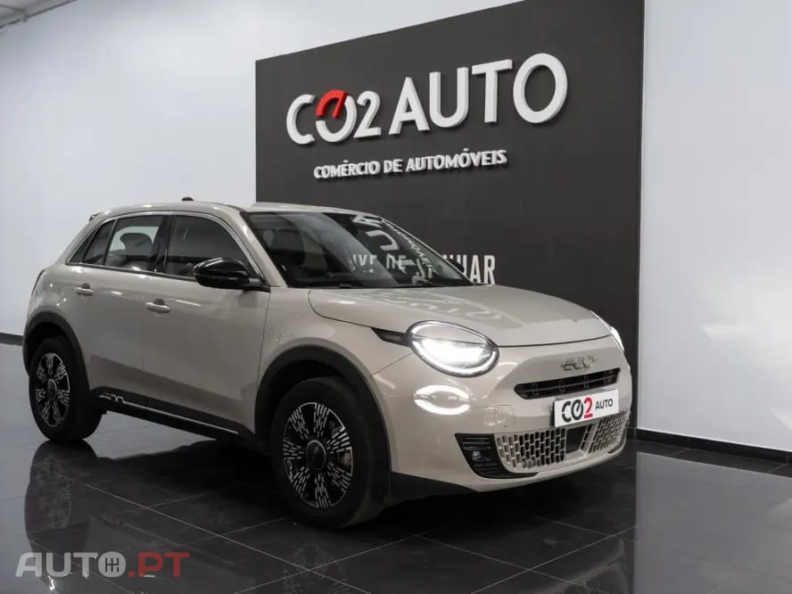 Fiat 600 1.2 Hybrid Icon