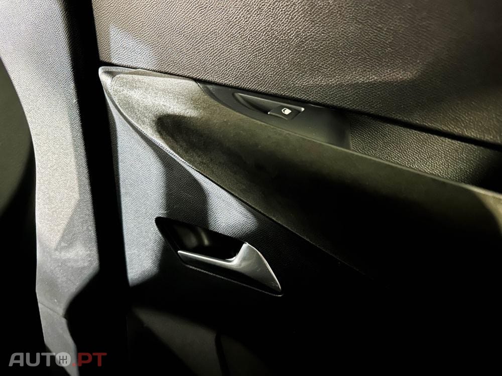 DS DS3 Crossback E-TENSE PERFORMANCE LINE +