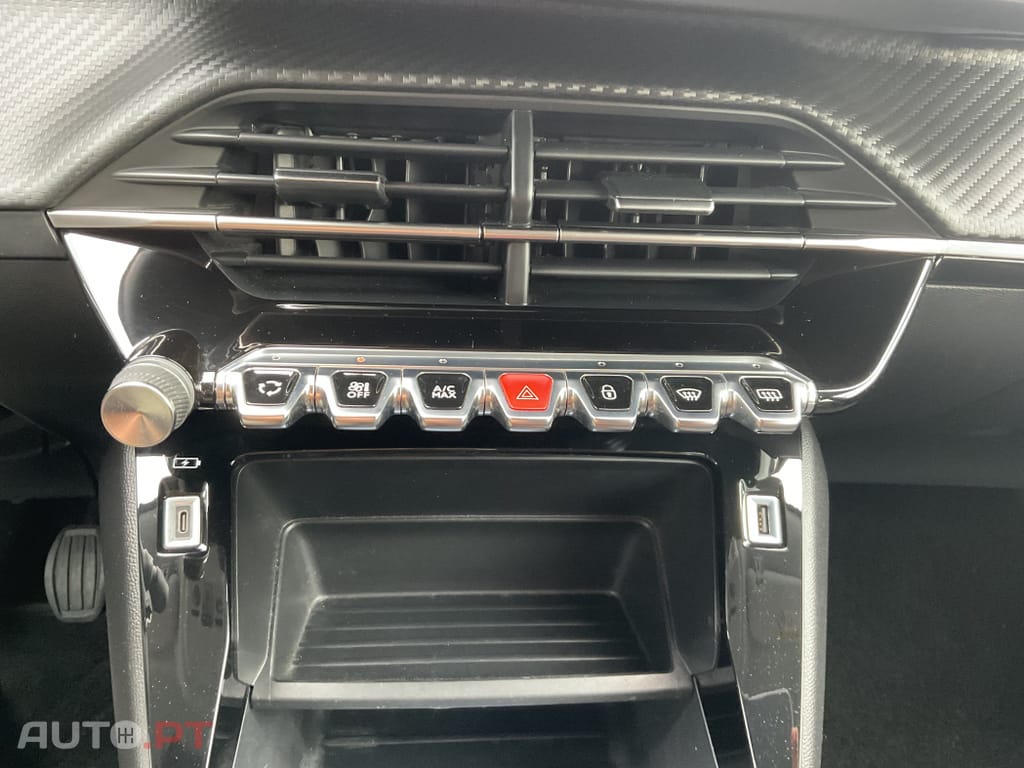 Peugeot 2008 1.2 PureTech Active Pack