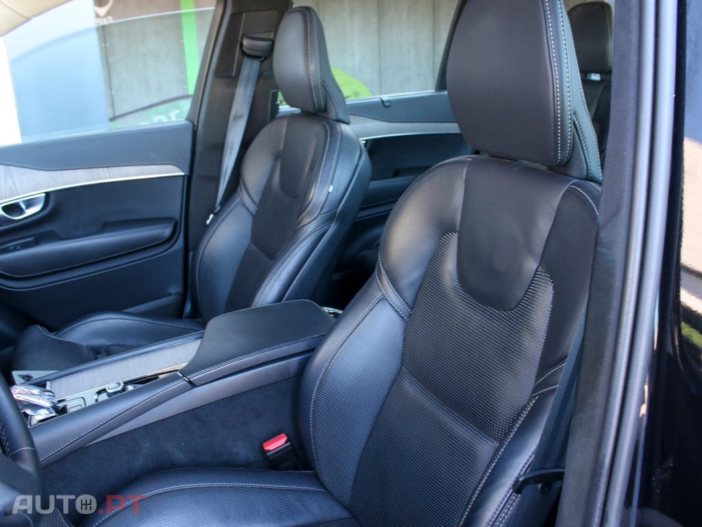 Volvo XC90 2.0 T8 PHEV Core AWD