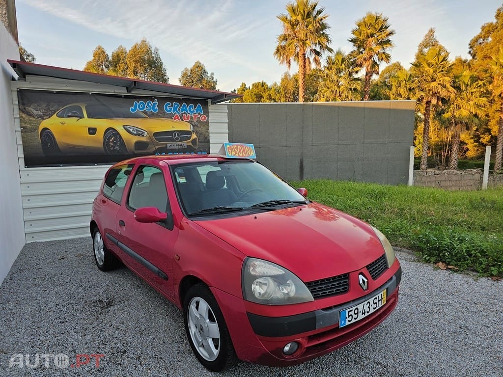 Renault Clio 1.2 16V Confort Privilège