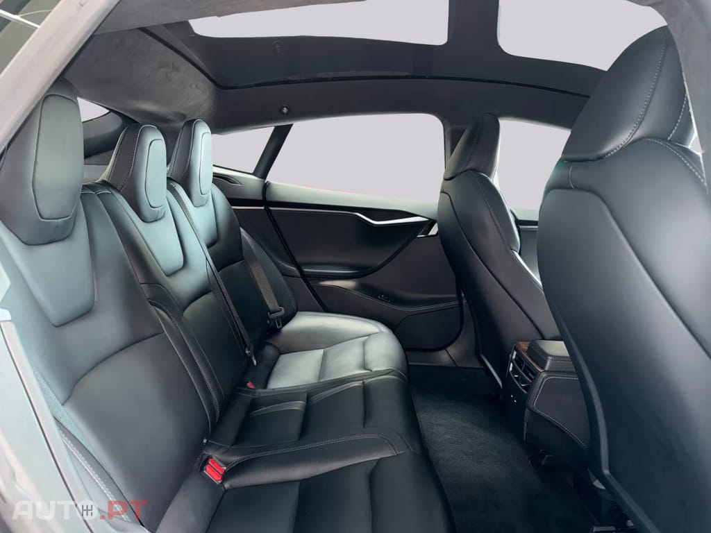 Tesla Model S LONG RANGE RAVEN I.V.A DEDUTIVEL 