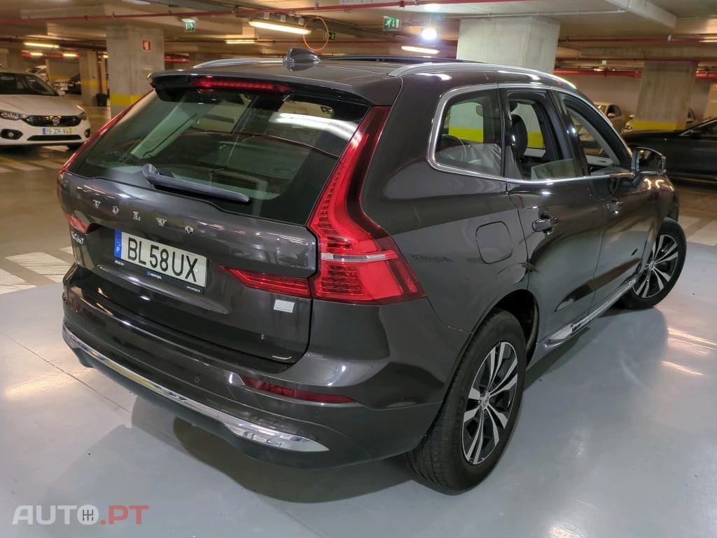 Volvo XC60 2.0 T6 PHEV Core AWD