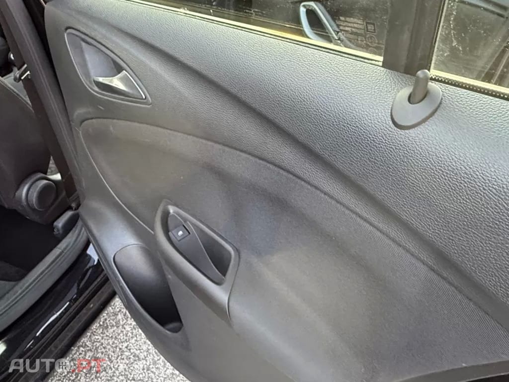 Opel Astra Sports Tourer 1.2 T Business Edition S/S