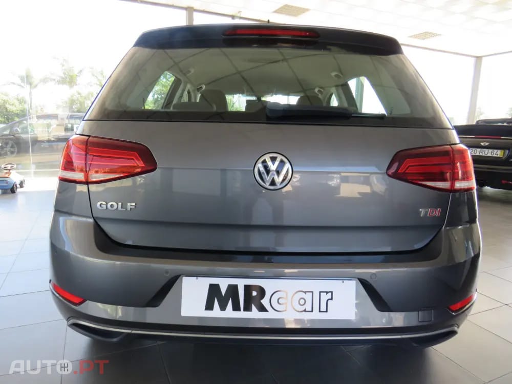 Volkswagen Golf 1.6 TDI Confortline