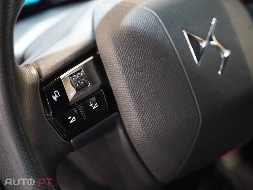 DS DS3 Crossback E-Tense Performance Line