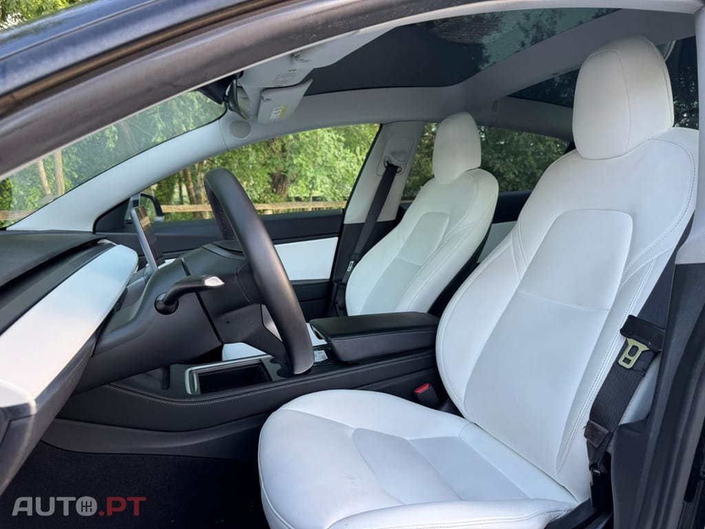 Tesla Model 3 Long-Range Dual Motor AWD