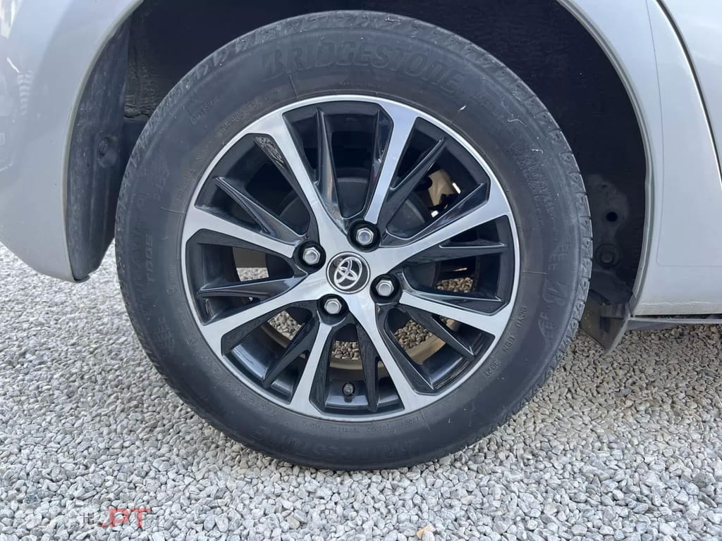 Toyota Yaris 1.0 VVT-i Exclusive