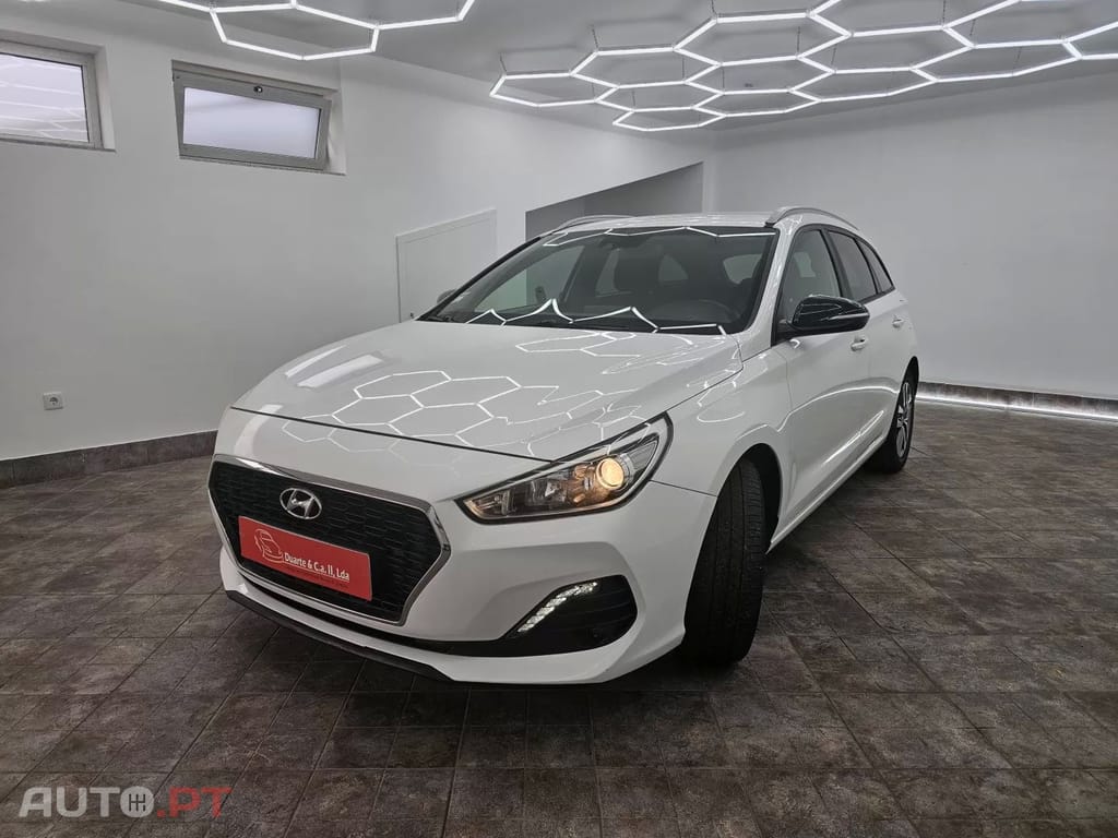 Hyundai i30 1.0 T-GDi Comfort+Navi — fotografia 3