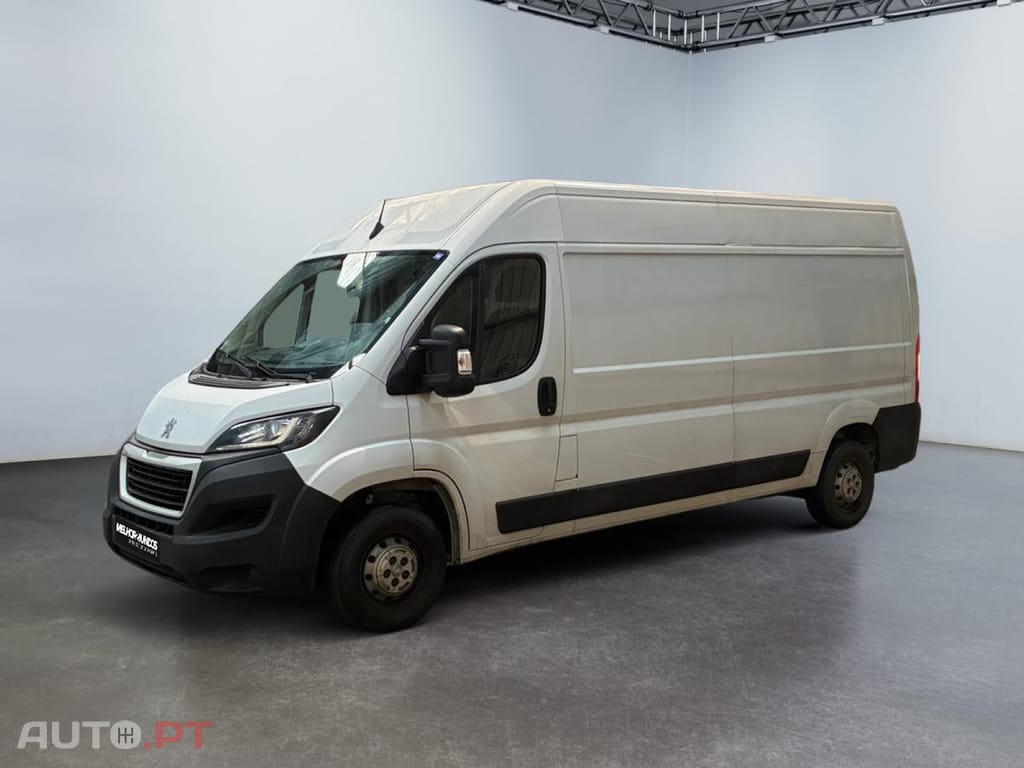 Peugeot Boxer 2.2 BlueHDi 335 L3H2 Premium