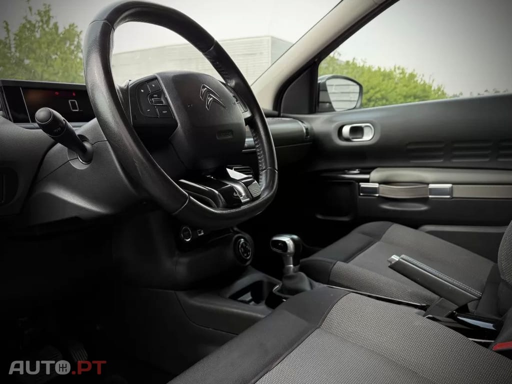 Citroen C4 Cactus PureTech 110 Stop&Start Shine Pack