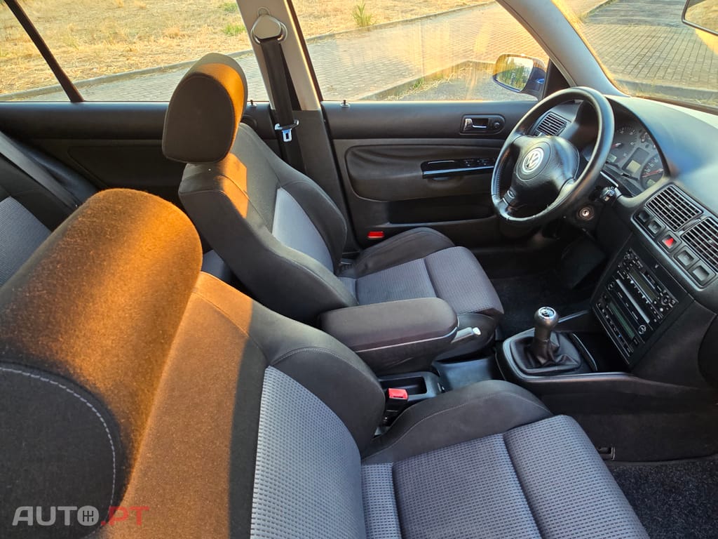 Volkswagen Golf 1.9 TDI Highline 130CV