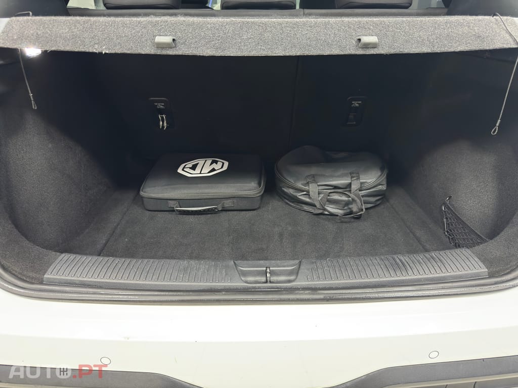 MG MG4 51 kWh Standard