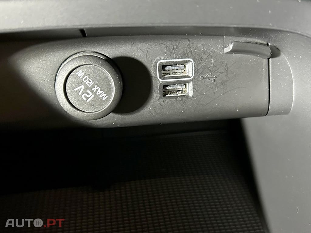 Volvo XC40 2.0 D3 Geartronic Momentum Plus