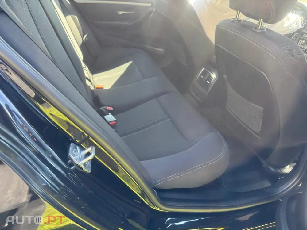 BMW 318 d Line Sport Auto