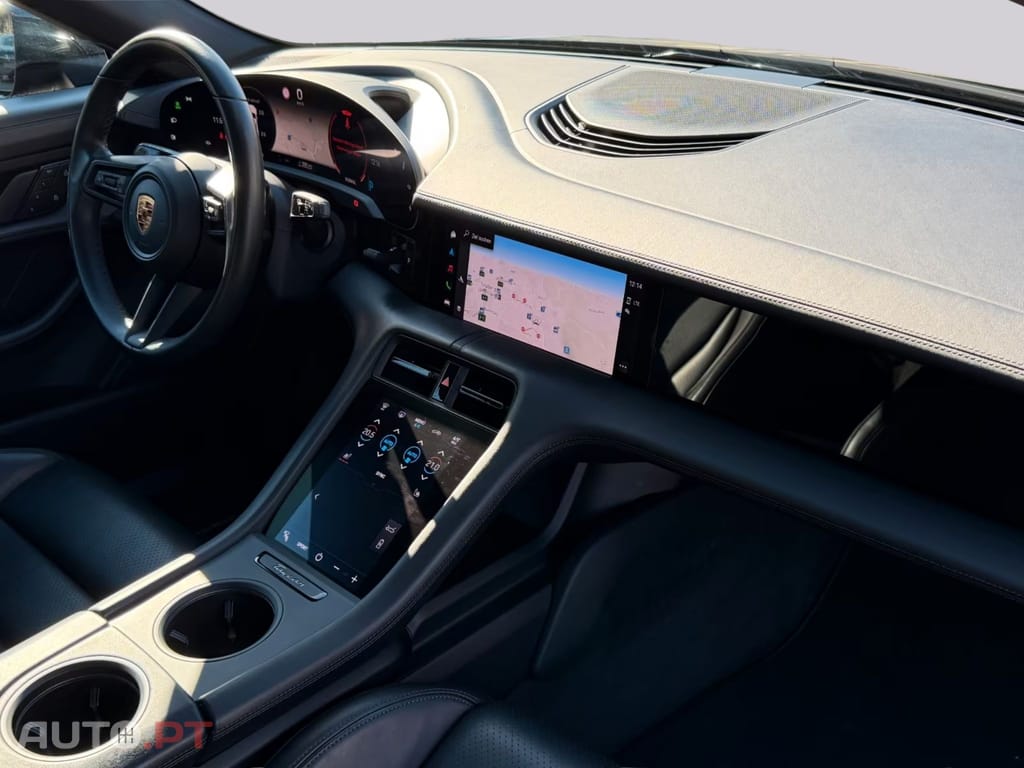 Porsche Taycan I.V.A DEDUTIVEL