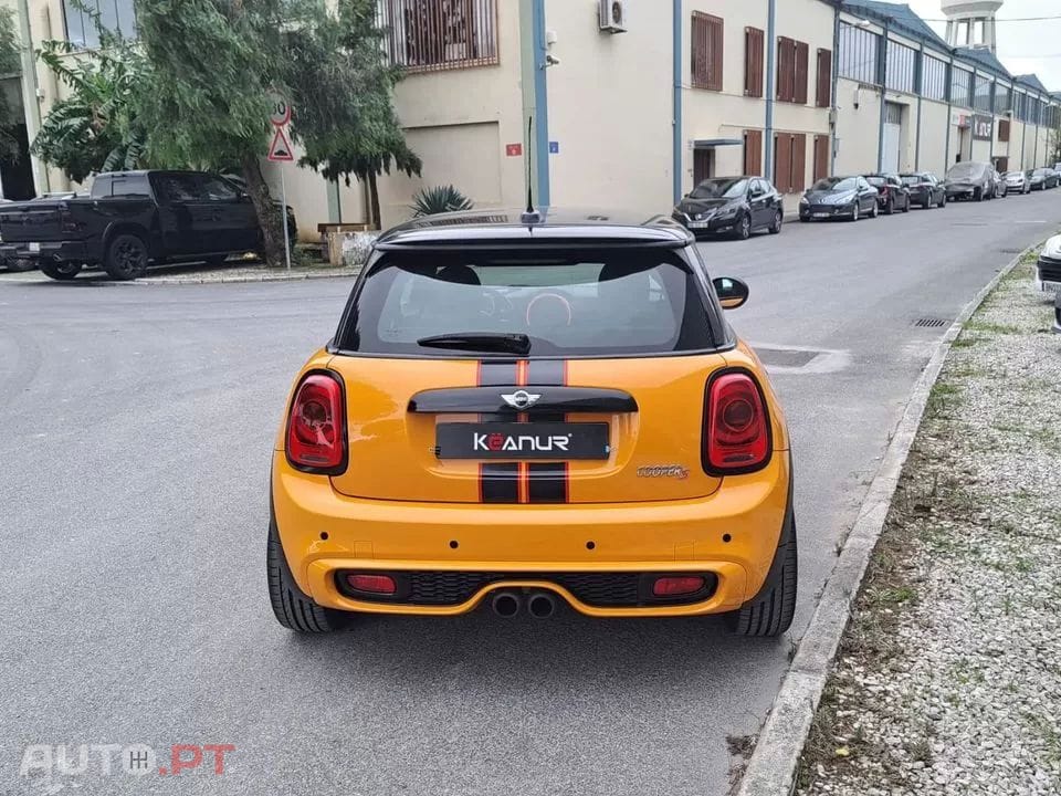 MINI Cooper Cooper S