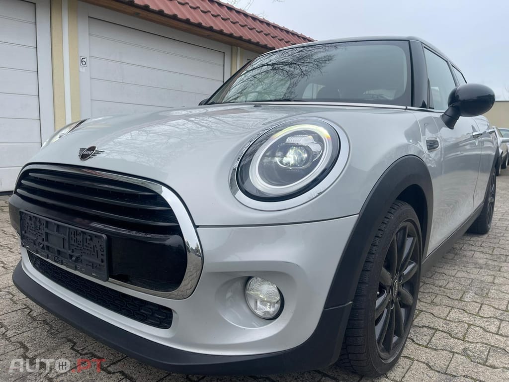 MINI Cooper Cooper D