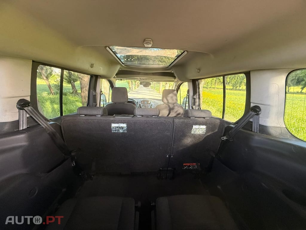 Ford Tourneo Grand 1.6 TDCi Titanium