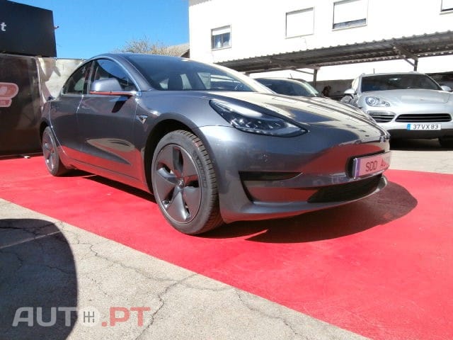 Tesla Model 3 Standard Range Plus RWD