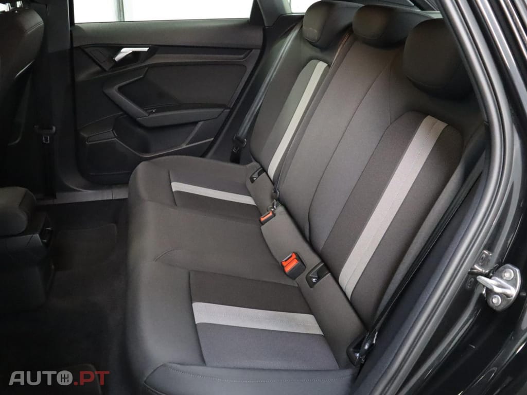 Audi A3 Sportback 30 TDI Base