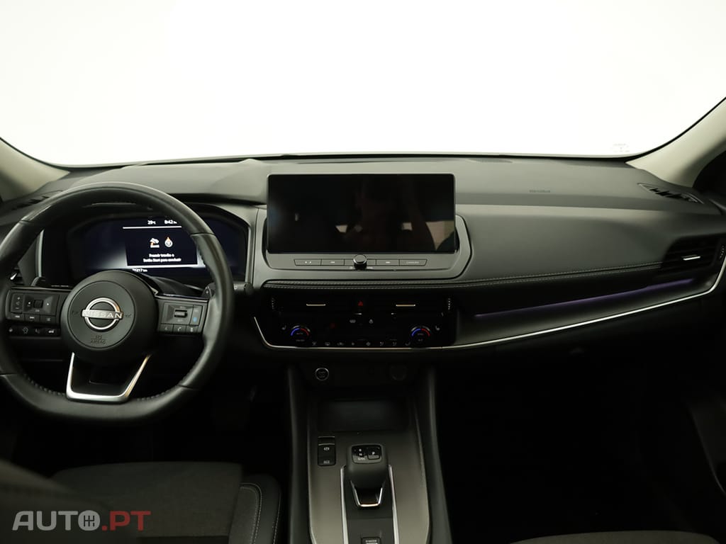 Nissan Qashqai 1.3 DIG-T N-Connecta LED Xtronic