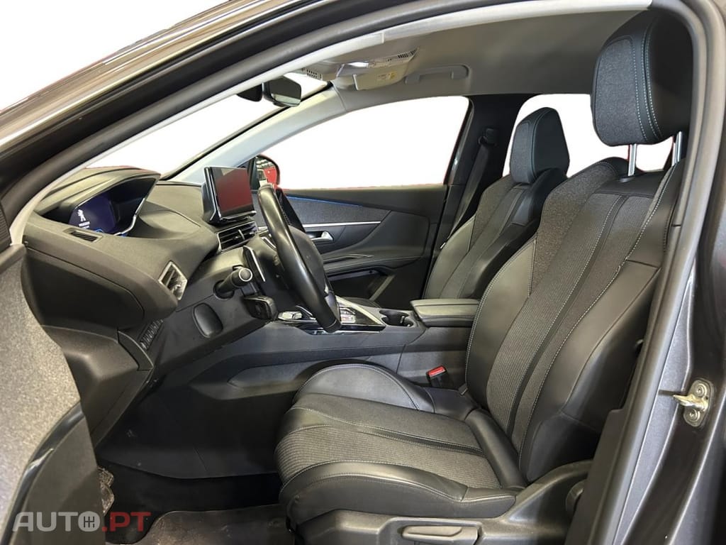 Peugeot 3008 1.6 Hybrid Allure Pack e-EAT8