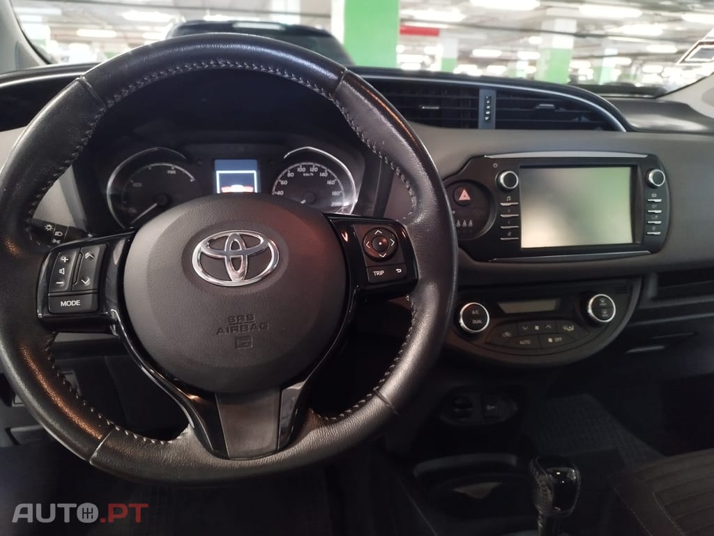Toyota Yaris 1.5 Hybrid 101 CV