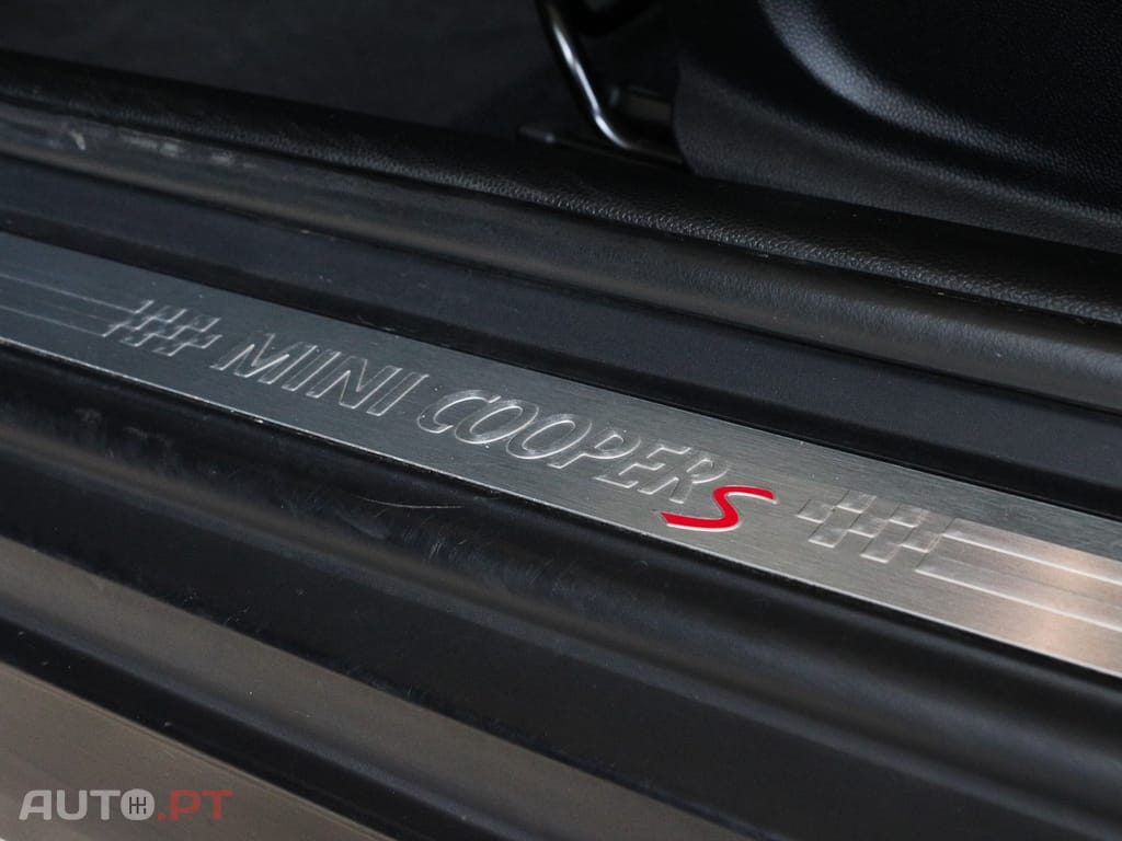 MINI Cooper Cooper S