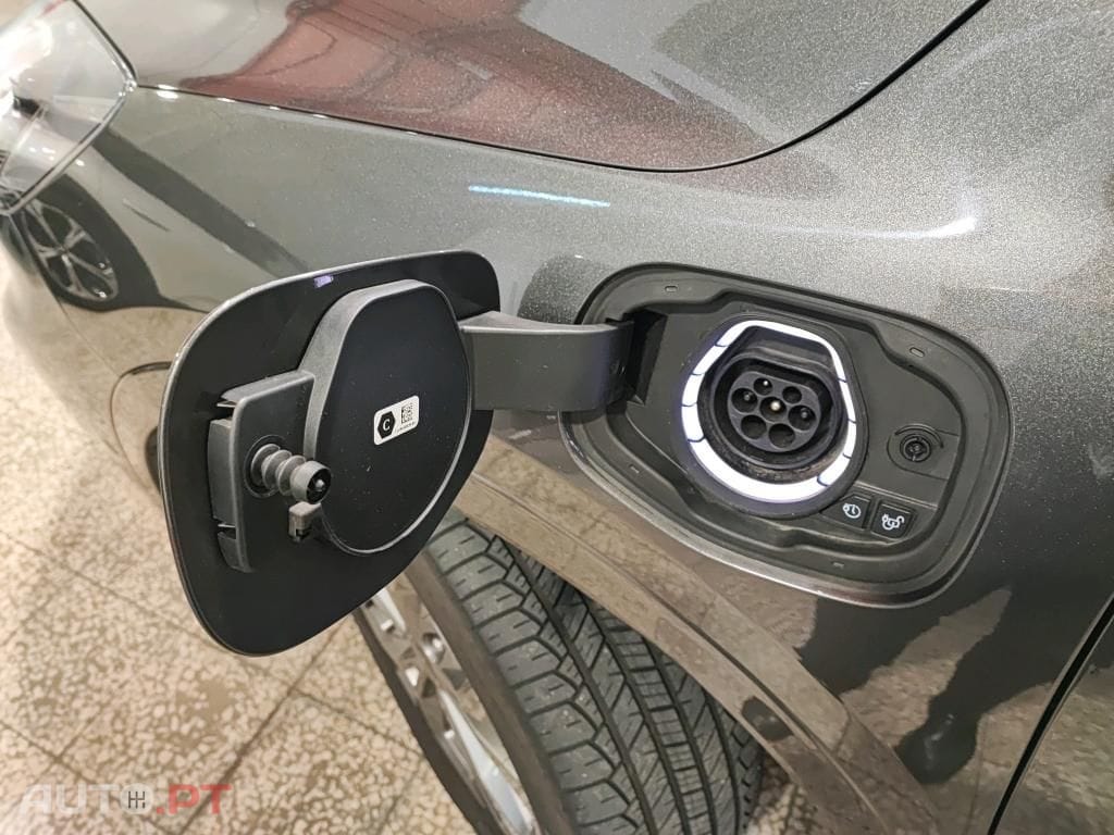 Ford Kuga 2.5 PHEV ST-Line X