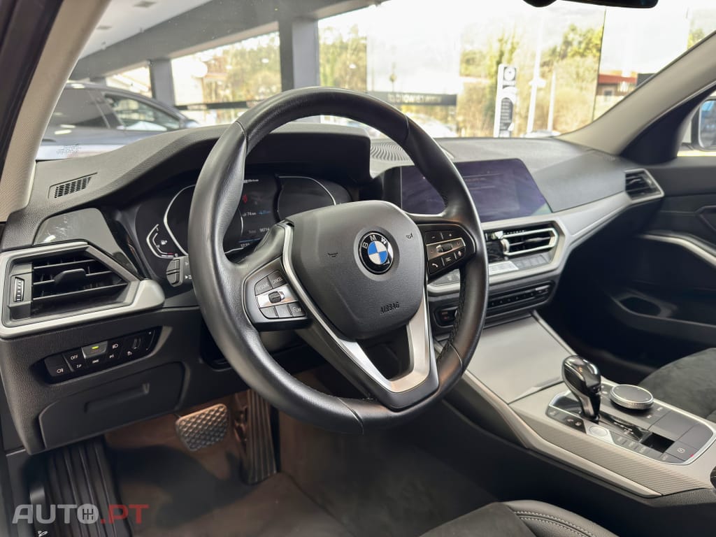 BMW 330 e Touring Corporate Edition Auto