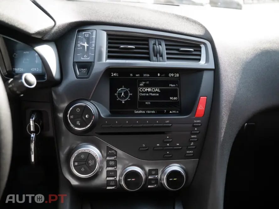 Citroen DS5 2.0 HDi Hy4 So Chic CMP6 102g
