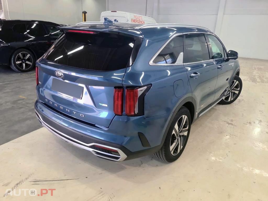 Kia Sorento 1.6 T-GDI PHEV Concept+SRF