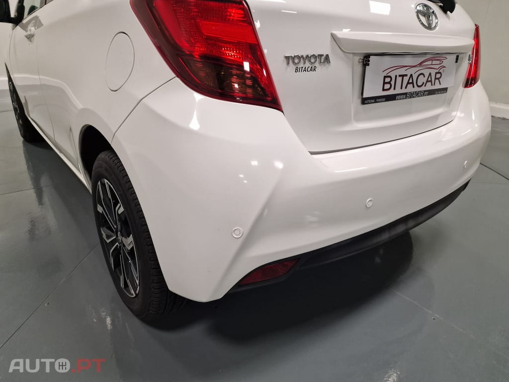 Toyota Yaris BIZZ 1.4 D-4D 90CV IVA DEDUTIVEL