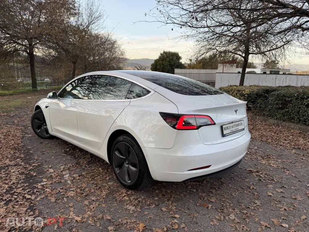 Tesla Model 3 Long-Range Dual Motor AWD