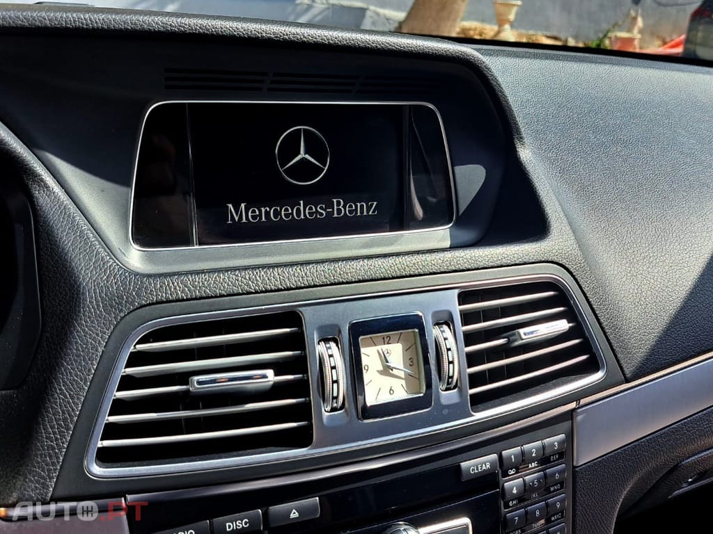Mercedes-Benz E 220 CDi BlueEfficiency