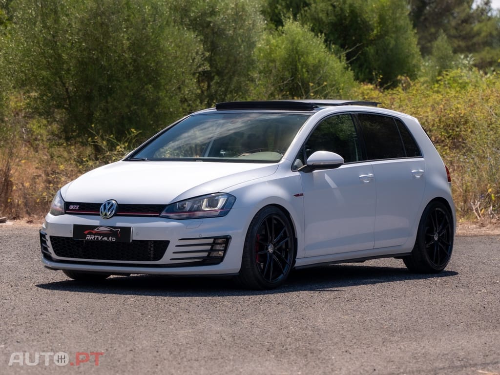Volkswagen Golf 2.0 TSi GTi DSG Performance