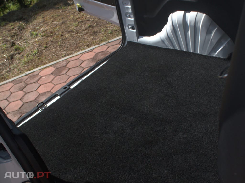 Peugeot Partner 1.5 BlueHDi Asphalt Standard